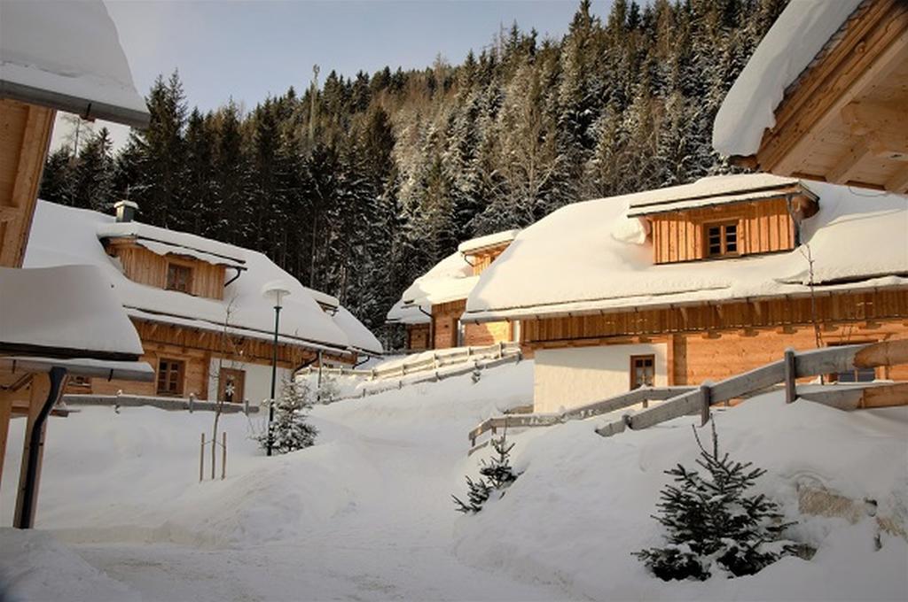 Hotel Bergdorf Riesner Donnersbachwald Exterior foto